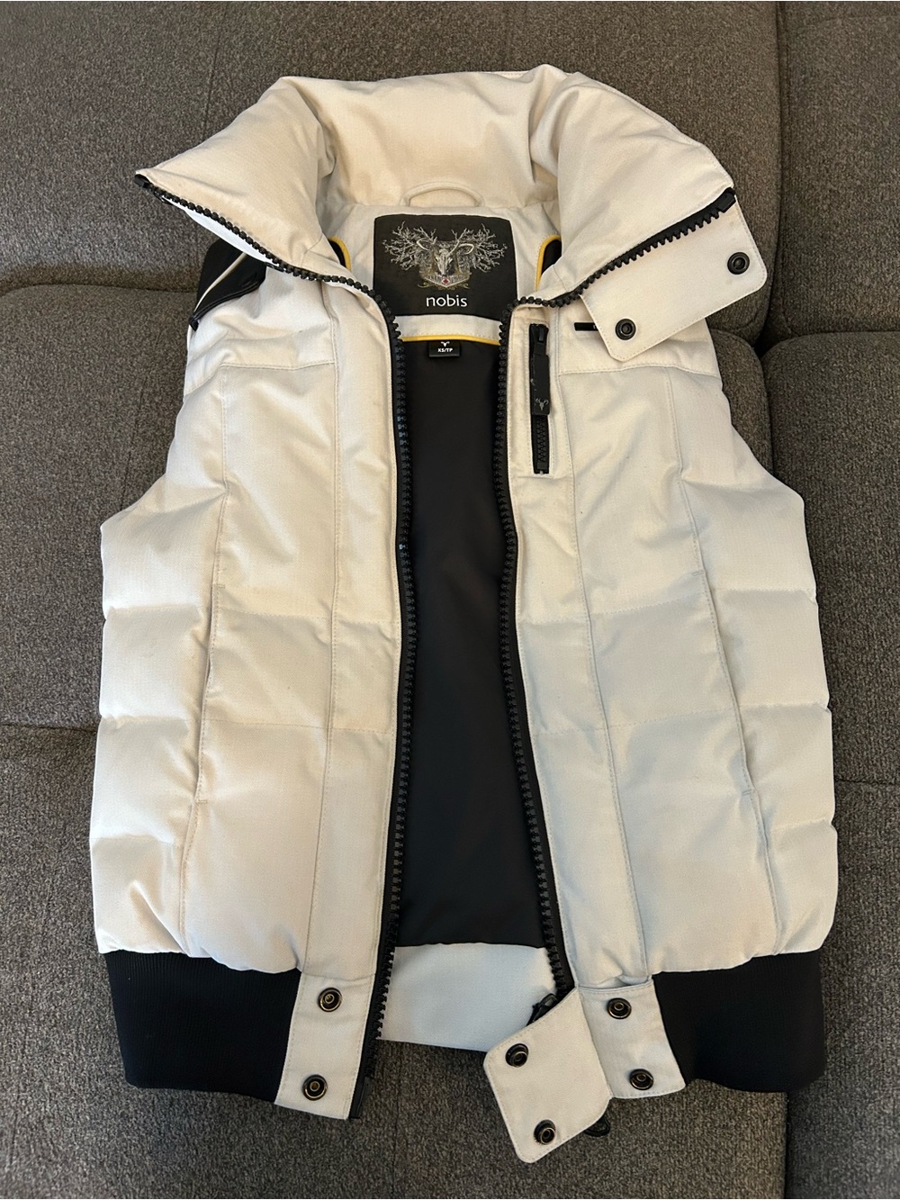 Women’s nobis White Puffer Vest